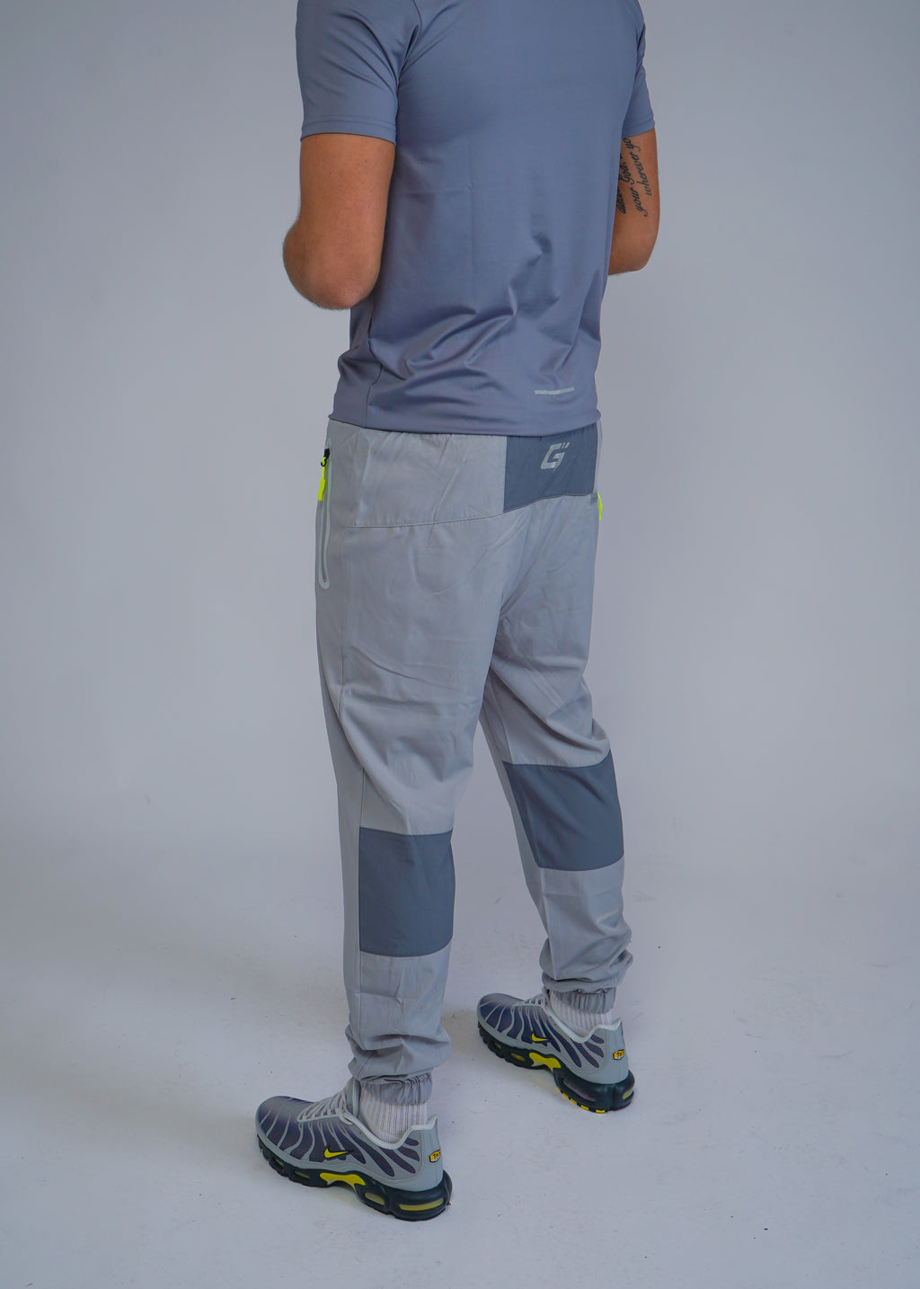 REFLECT 1.0 TRACKSUIT - CLOUD GREY/SLATE/VOLT
